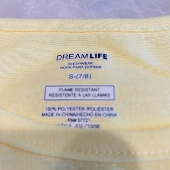 Nwt, never worn, 3 piece Sophie short sleeve and short sleep set with sleep mask - Picture 2 of 6